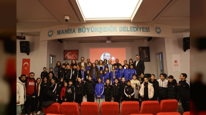 YUNUSEMRE’DE ‘TEMİZ NEFES SAĞLIKLI GELECEK’ PANELİ