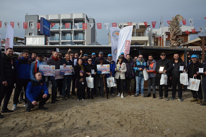 MORDOĞAN, LEVREK  DOSTLUĞUNDA BULUŞTURDU 