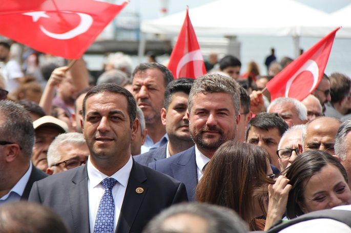 Narlıdere'nin 'Uzun' Adamı Buca'da Tekledi!